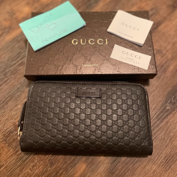 Gucci Zip Around Wallet - Picture 3 of 8